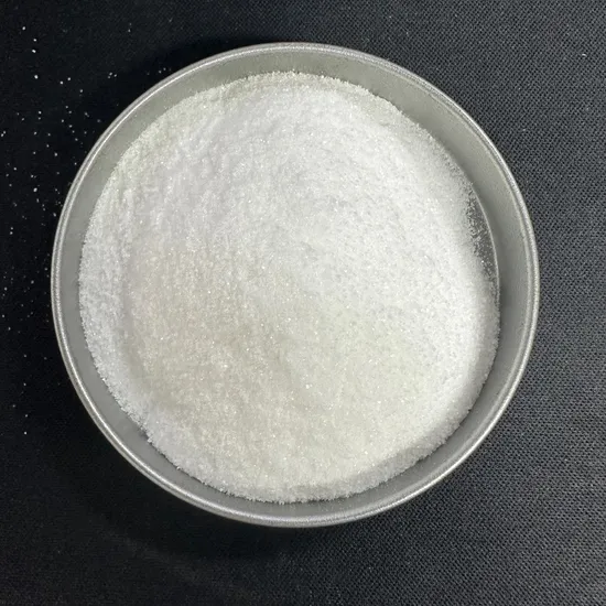 Suplemento nutricional de pureza alimentaria, biotina, vitamina H, vitamina B7 en polvo.